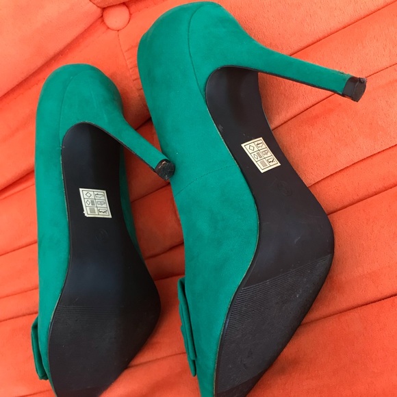 Suede bowed pumps! - Picture 9 of 10